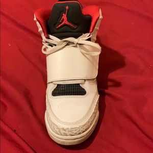 Jordan’s size 5y